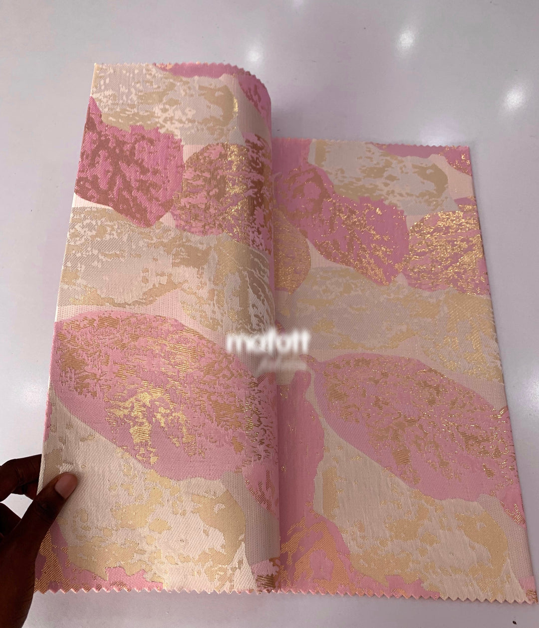 Royal Gele 4 - Price is for 1 piece