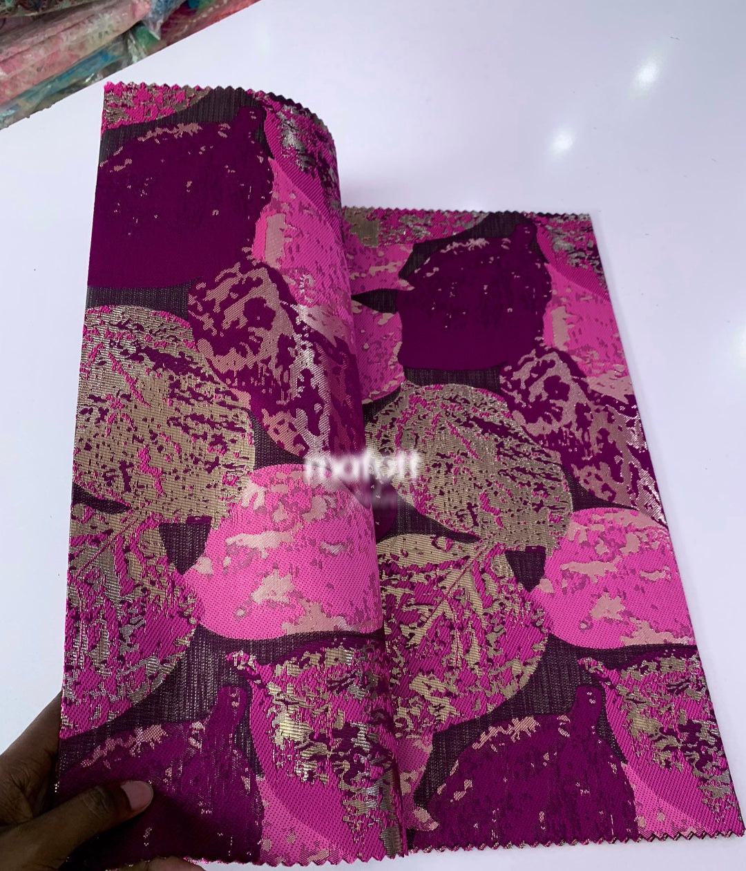Royal Gele 4 - Price is for 1 piece