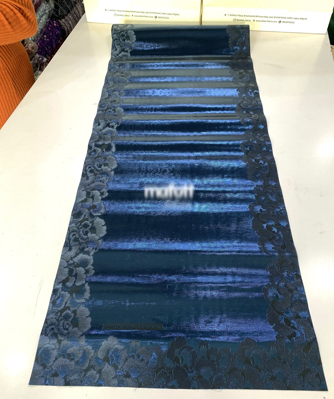 Royal Gele 13