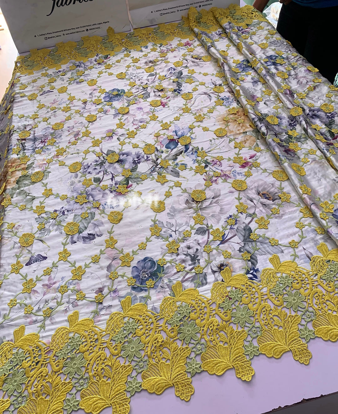 Dunni (5 yards)