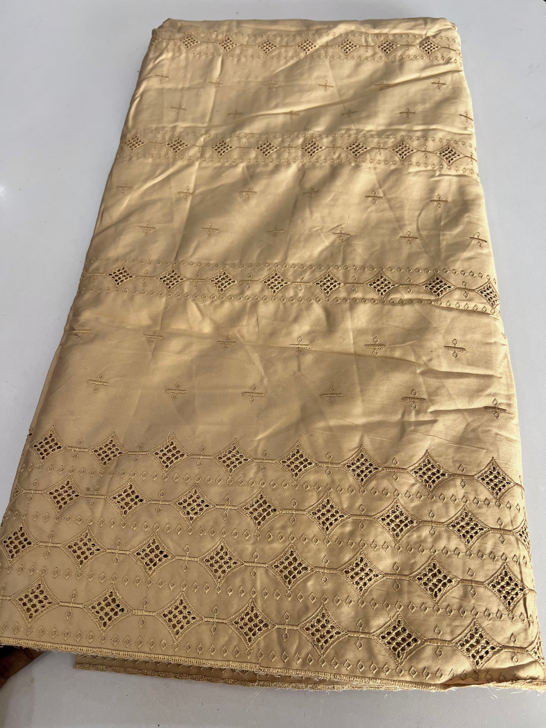 Ade (5 yards)