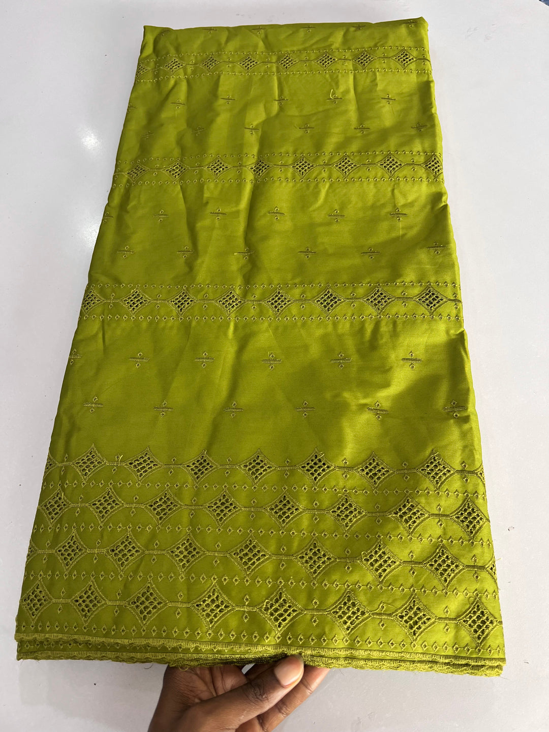 Ade (5 yards)