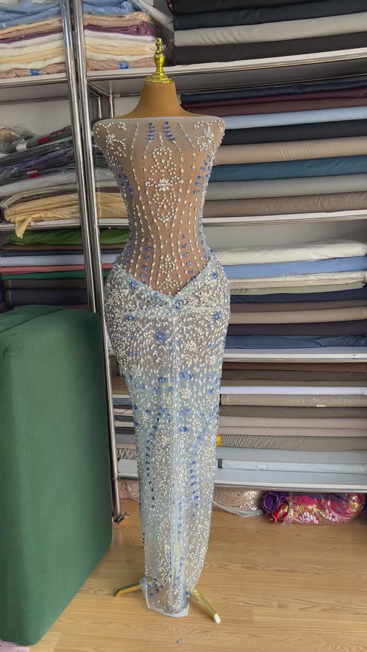 Crystal 650 (4 yards)