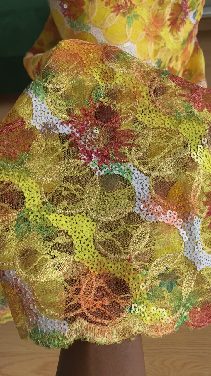 Floral BQ - Price is for 5 yards