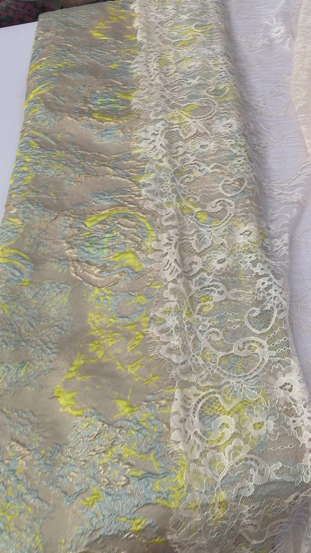 GV Brocade - Price is for 1 yard (Minimum is 2 yards)